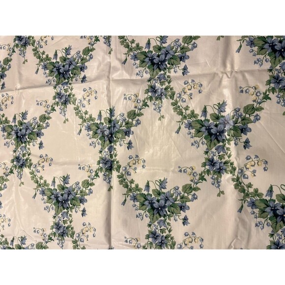 Cyrus Clark Other - VTG Cyrus Clark Cotton Decor Fabric Floral Petite Teflon 57" W 40” L Remnant
